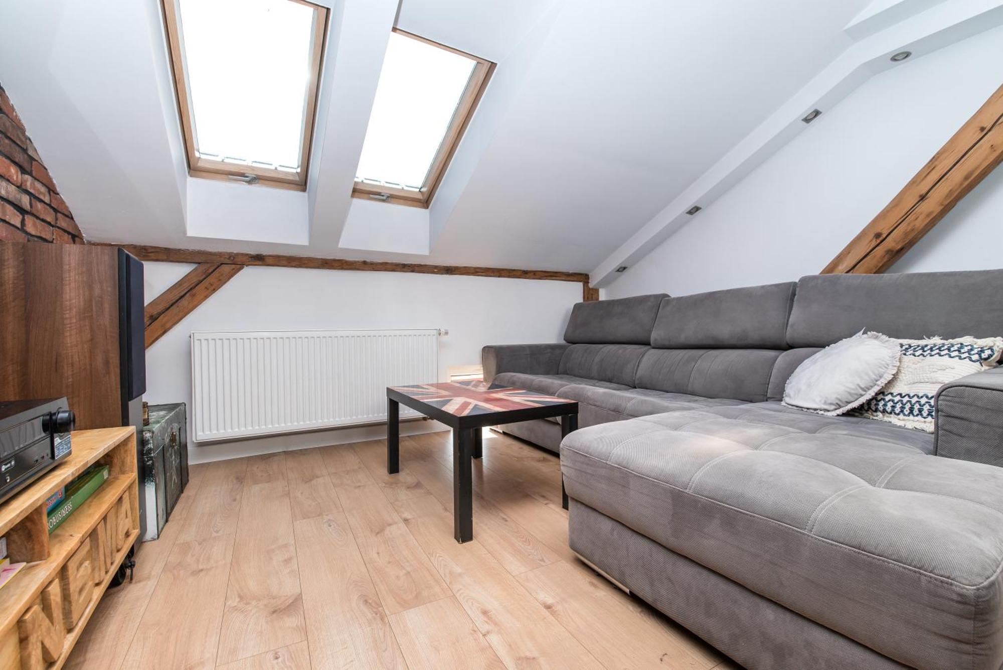 Appartement Przytulny Loft W Uroczej Okolicy à Gliwice Extérieur photo