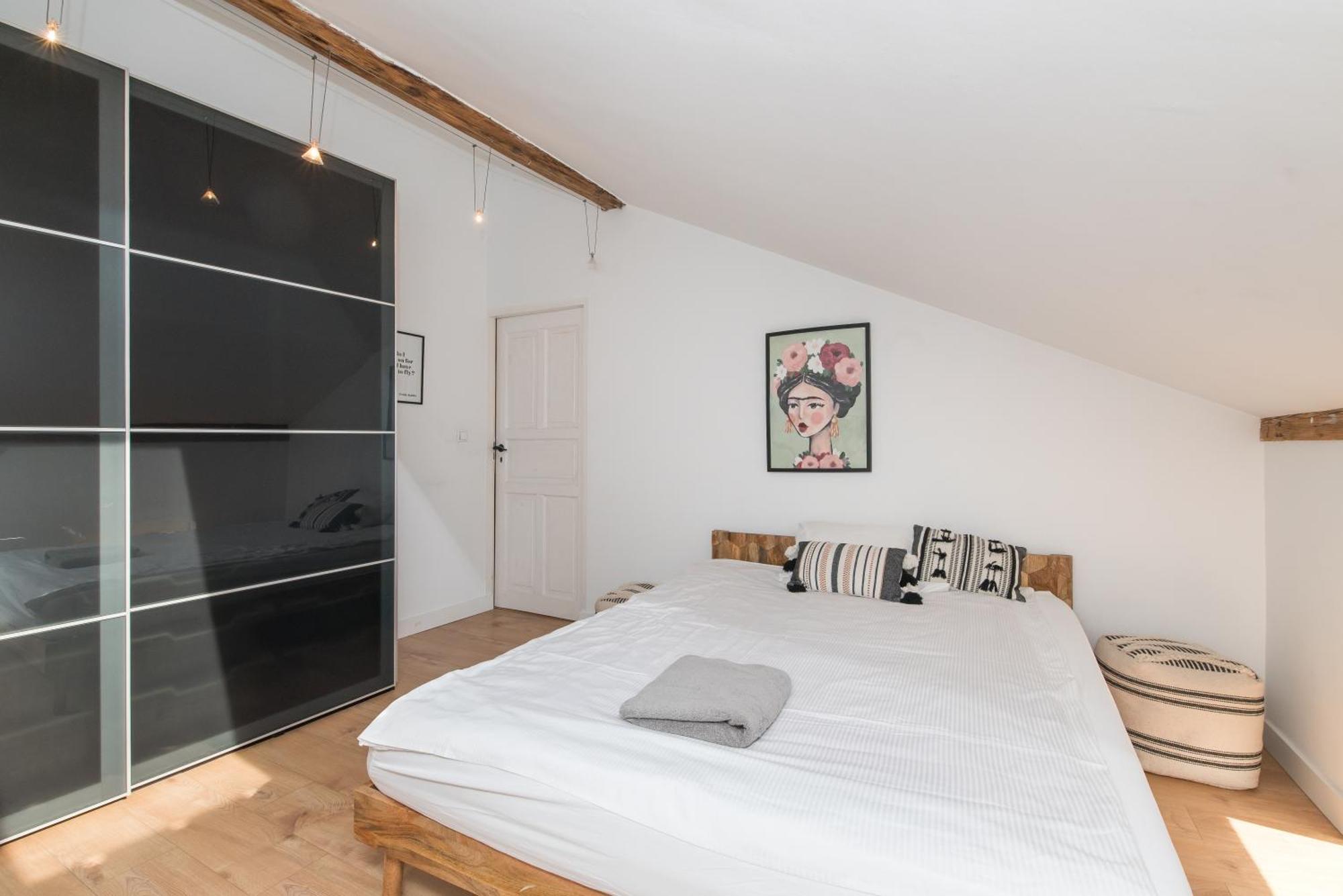 Appartement Przytulny Loft W Uroczej Okolicy à Gliwice Extérieur photo